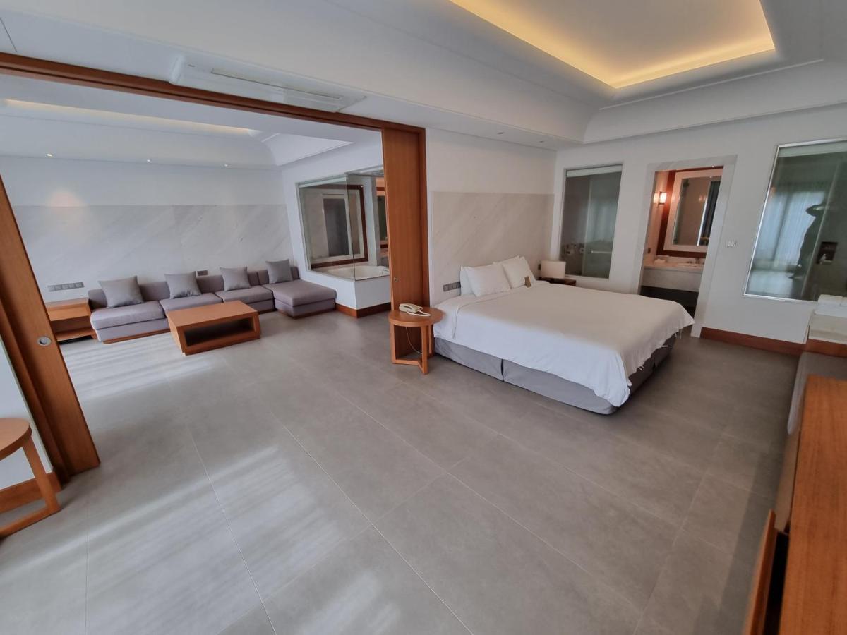 Pinegrove Hotel Gimhae Eksteriør billede