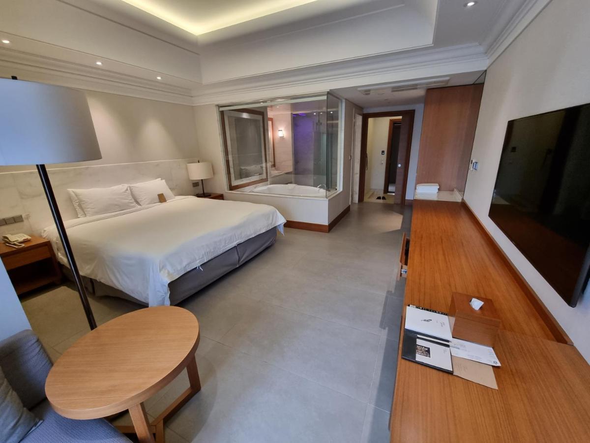 Pinegrove Hotel Gimhae Eksteriør billede