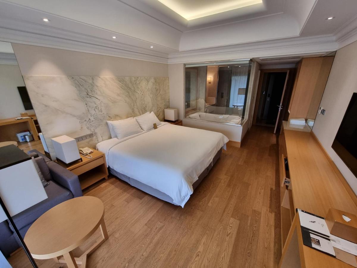 Pinegrove Hotel Gimhae Eksteriør billede