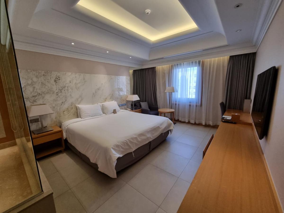 Pinegrove Hotel Gimhae Eksteriør billede